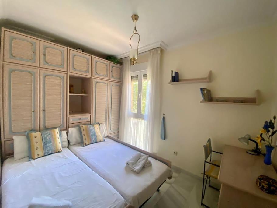 Rentalsevilla Luis De Morales מראה חיצוני תמונה