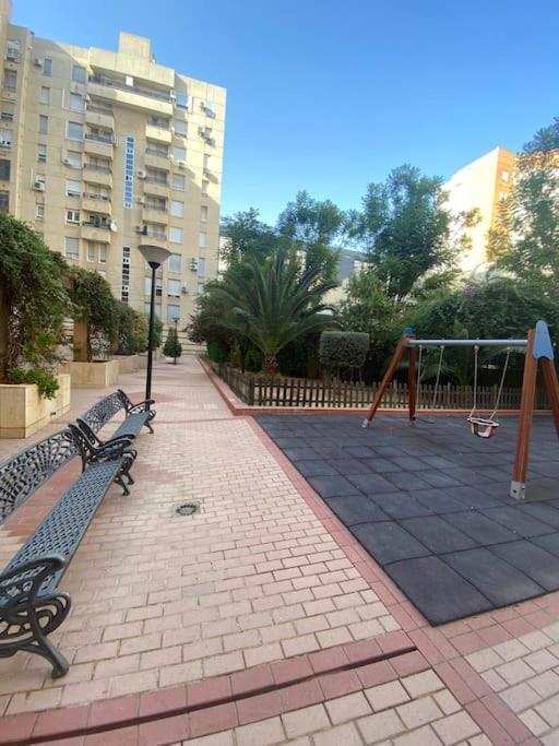Rentalsevilla Luis De Morales מראה חיצוני תמונה