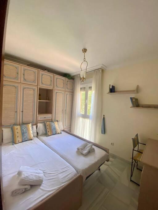 Rentalsevilla Luis De Morales מראה חיצוני תמונה
